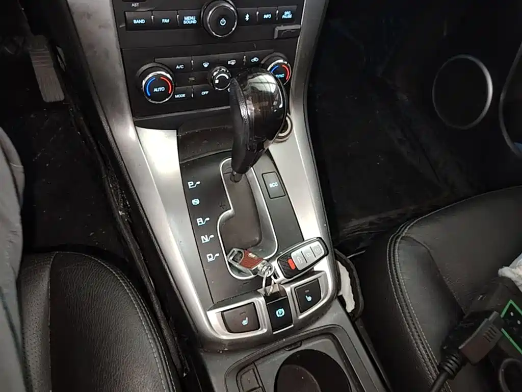 Chevrolet Captiva 2017 — фото 14