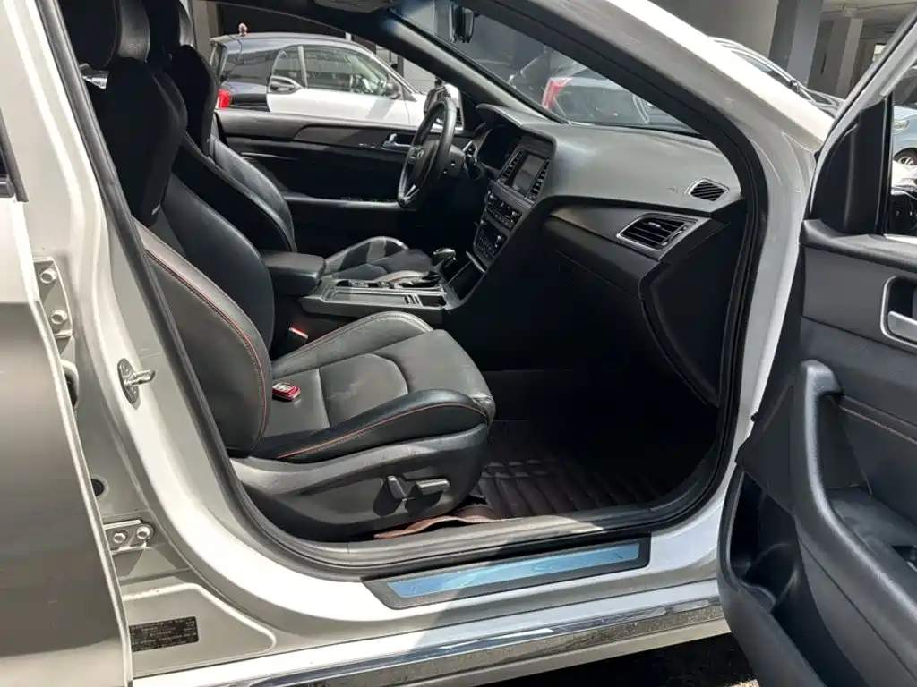 Hyundai Sonata 2015 — фото 4