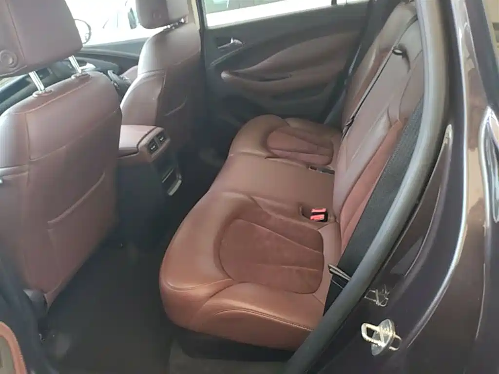 Buick Envision Plus 2017 — фото 13