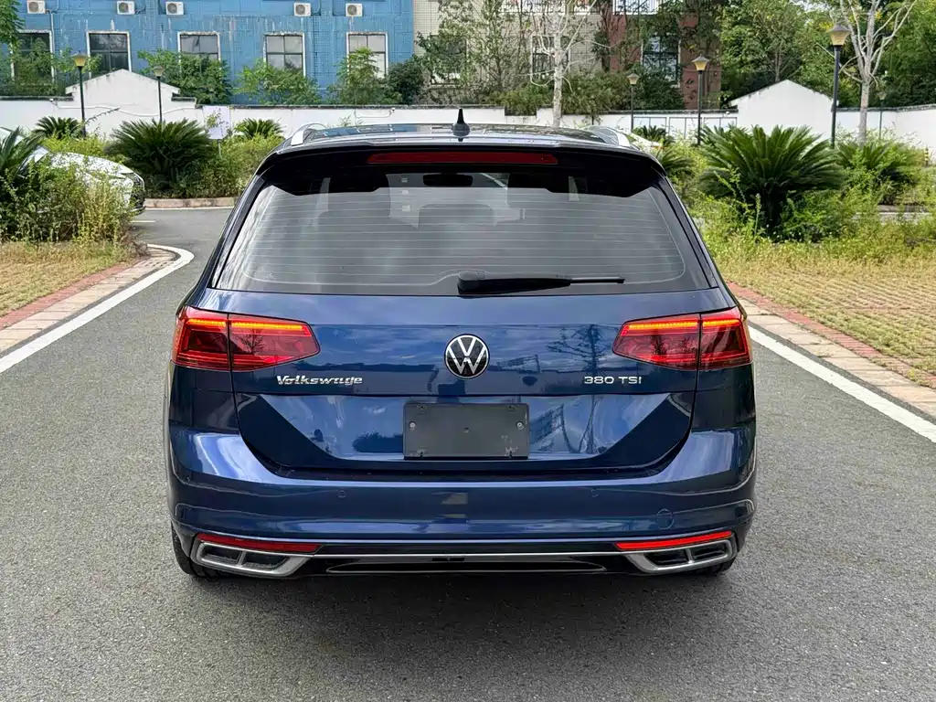 Volkswagen Viloran 2022 — фото 7