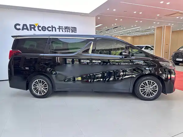 Toyota Alphard 2021