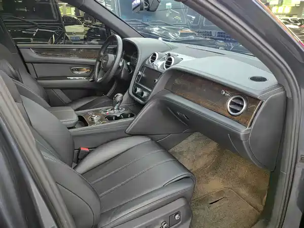 Bentley Bentayga 2020