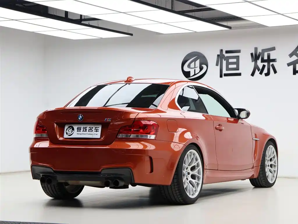 BMW 1 Series M 2012 — фото 24