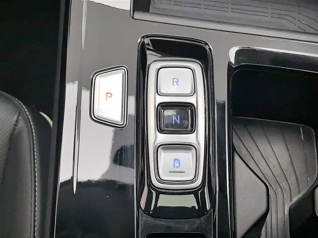 Hyundai Custo 2023 — фото 13