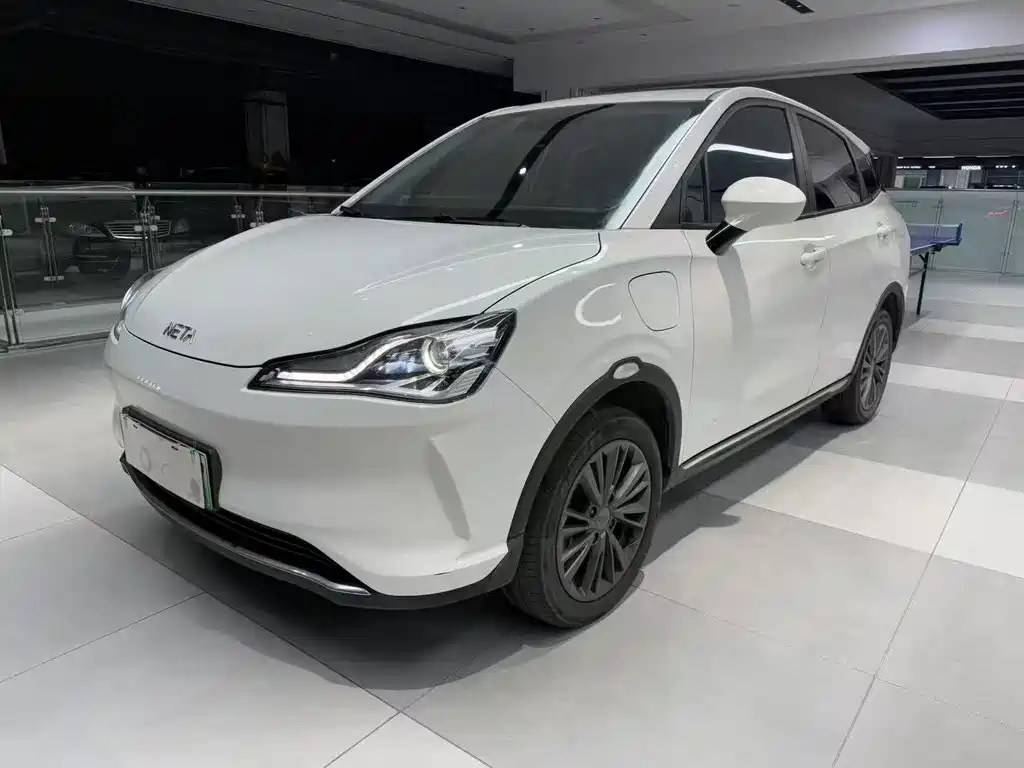 Neta V 2022
