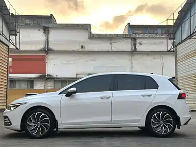 Volkswagen Golf 2023