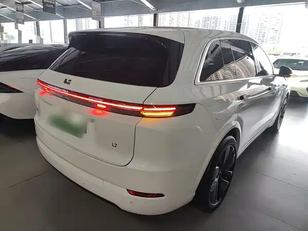 Li Auto L7 2024