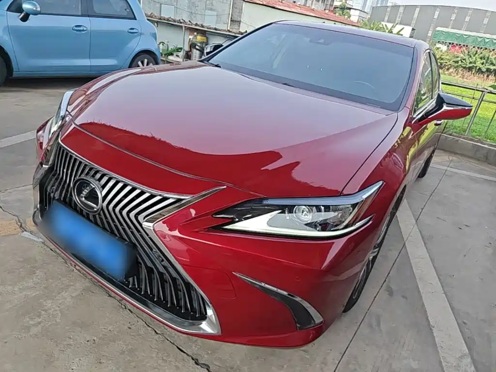 Lexus ES 2019 — фото 2