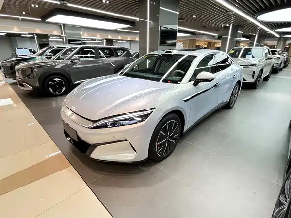 BYD Han L 2026
