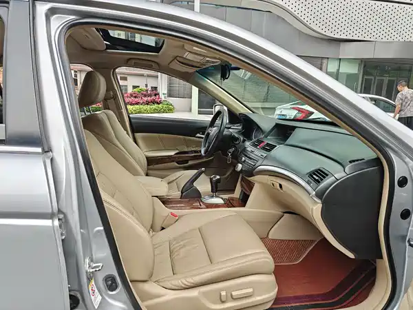 Honda Accord 2011