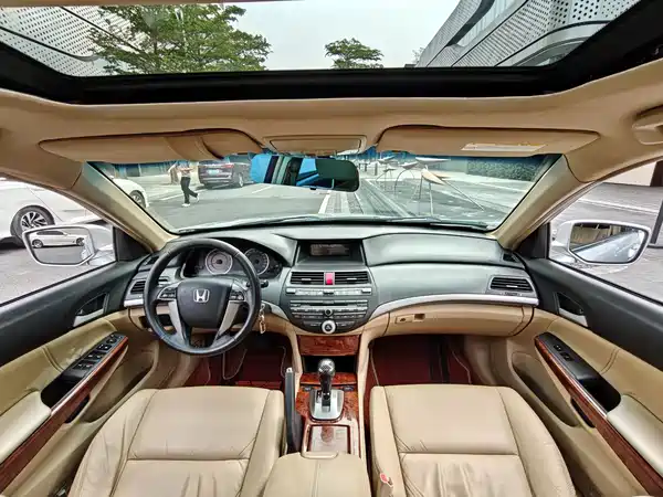 Honda Accord 2011