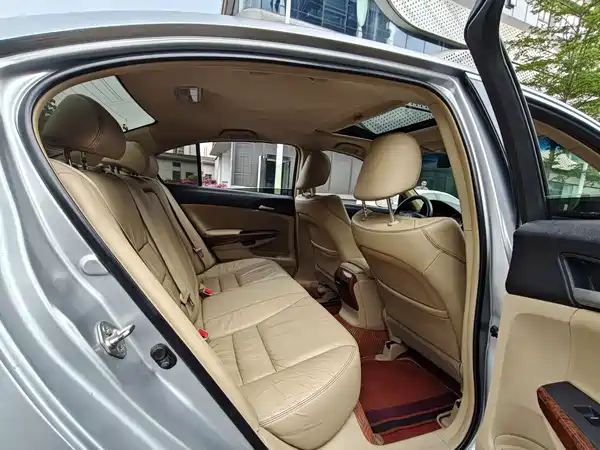 Honda Accord 2011