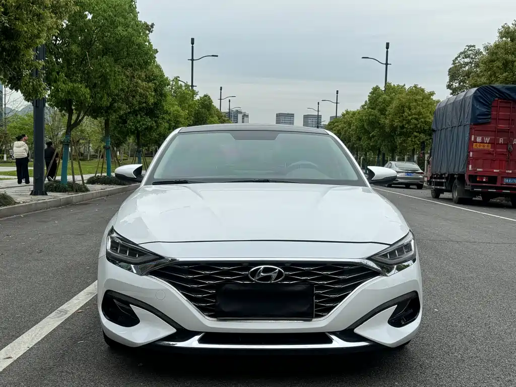 Hyundai Fista 2020 — фото 2