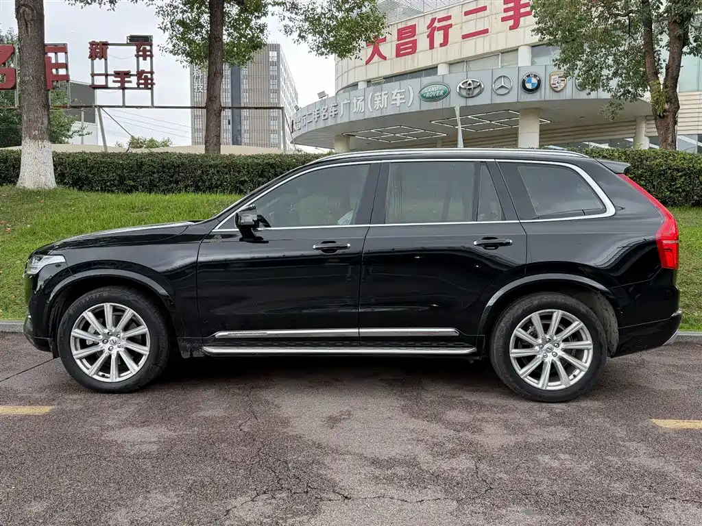 Volvo XC90 2019