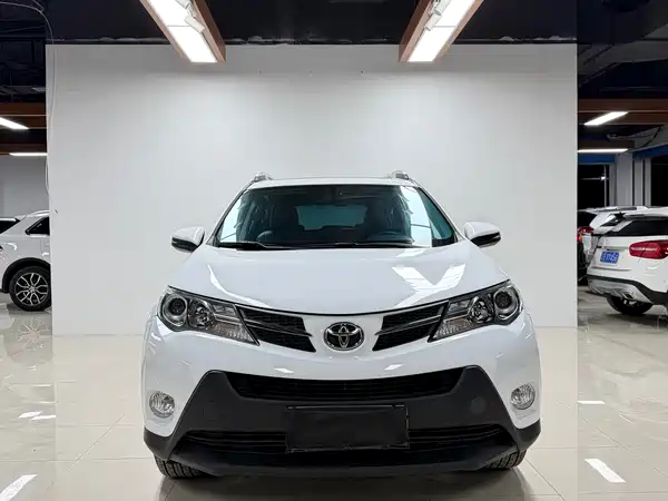 Toyota RAV4 2015