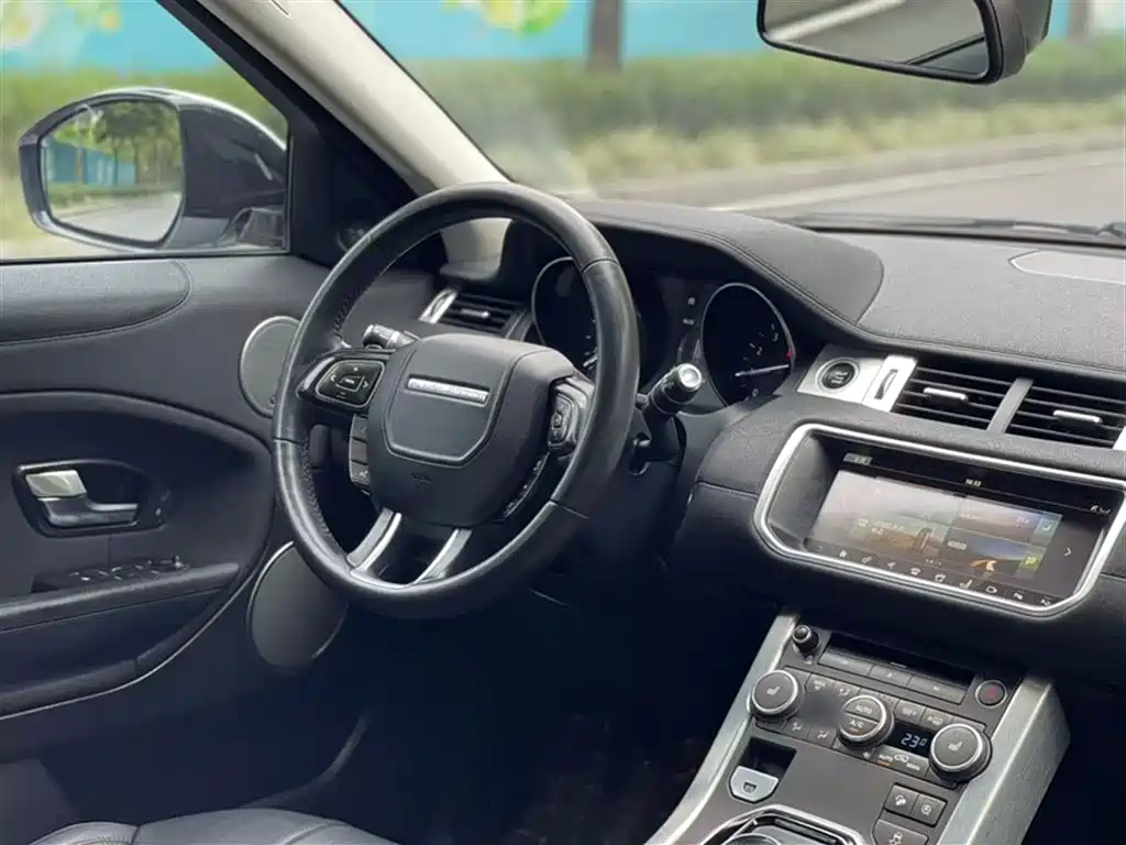 Land Rover Range Rover Evoque 2018 — фото 24