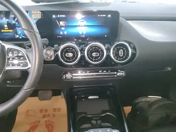 Mercedes-Benz GLA 2020