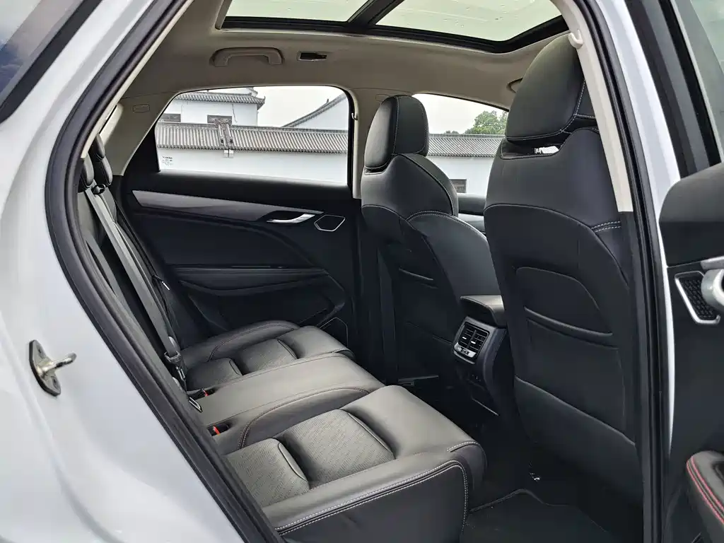 Geely Xingyue S 2023 — фото 14