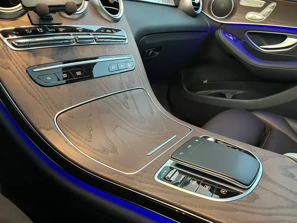 Mercedes-Benz GLC 2022 — фото 10