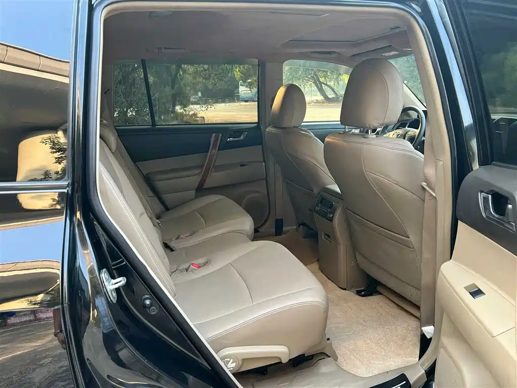 Toyota Highlander 2011