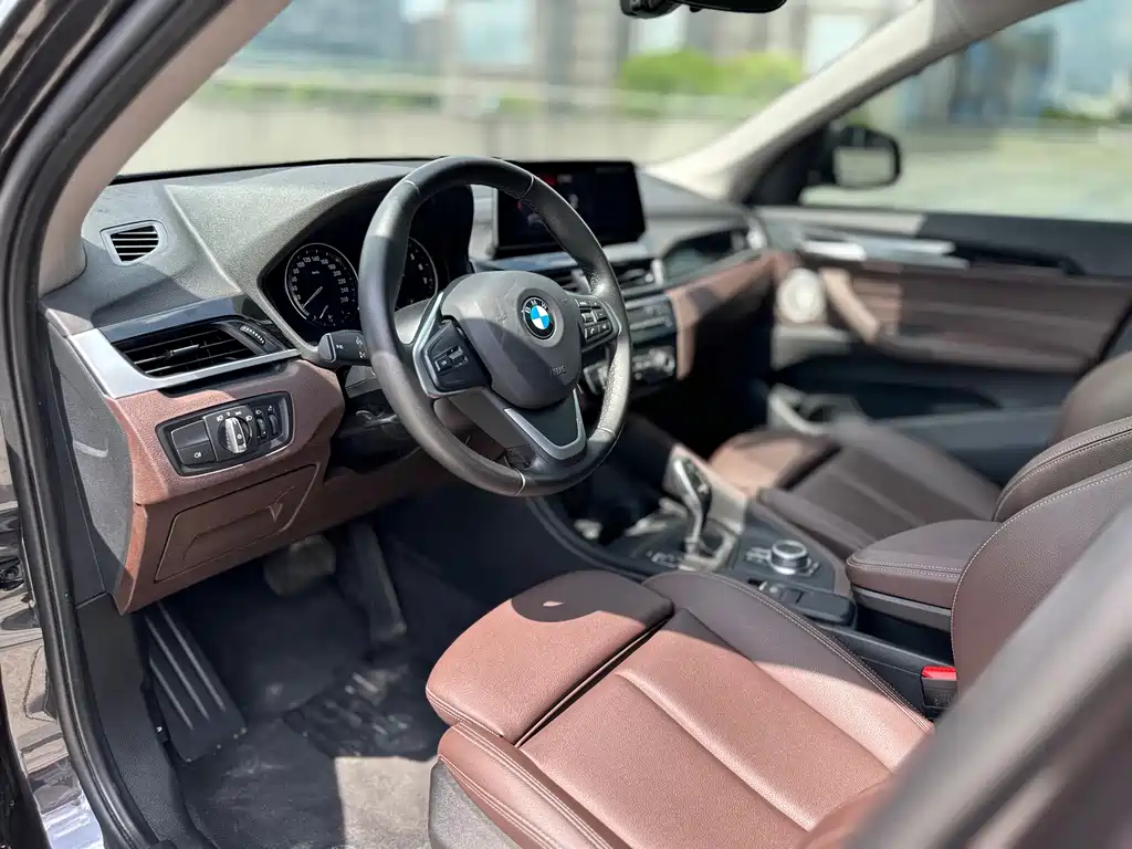 BMW X1 2021 — фото 9