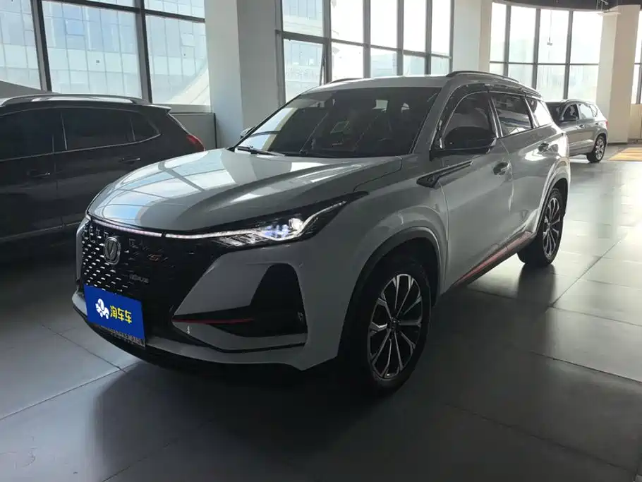 Changan CS75PLUS 2021 — фото 1