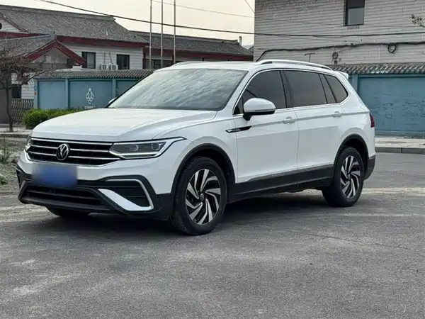 Volkswagen Tiguan L 2022