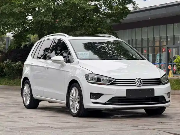 Volkswagen Golf Jialu 2016