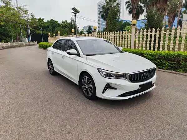 Geely Emgrand 2023