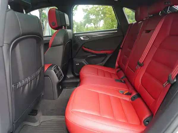 Porsche Macan 2023