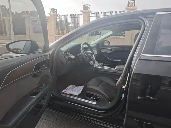 Audi A8 2021