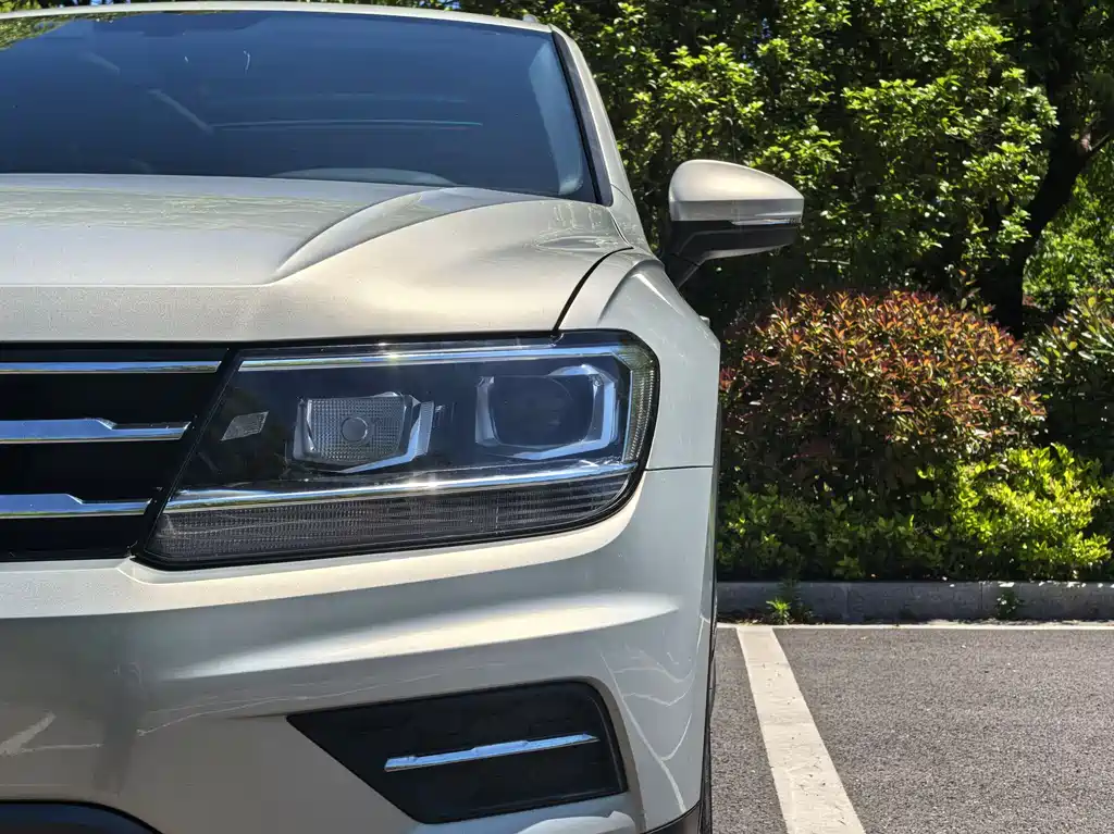 Volkswagen Tiguan L 2018 — фото 8