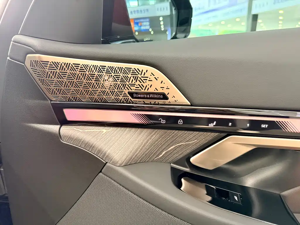 BMW 5 Series 2026 — фото 13