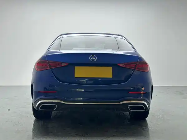 Mercedes-Benz C-Class 2024