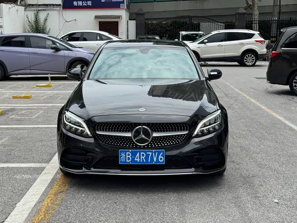 Mercedes-Benz C-Class 2021