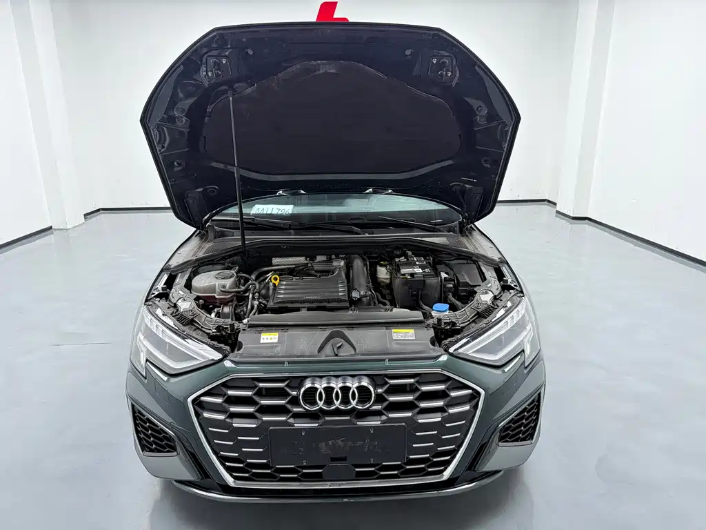 Audi A3 2023 — фото 20