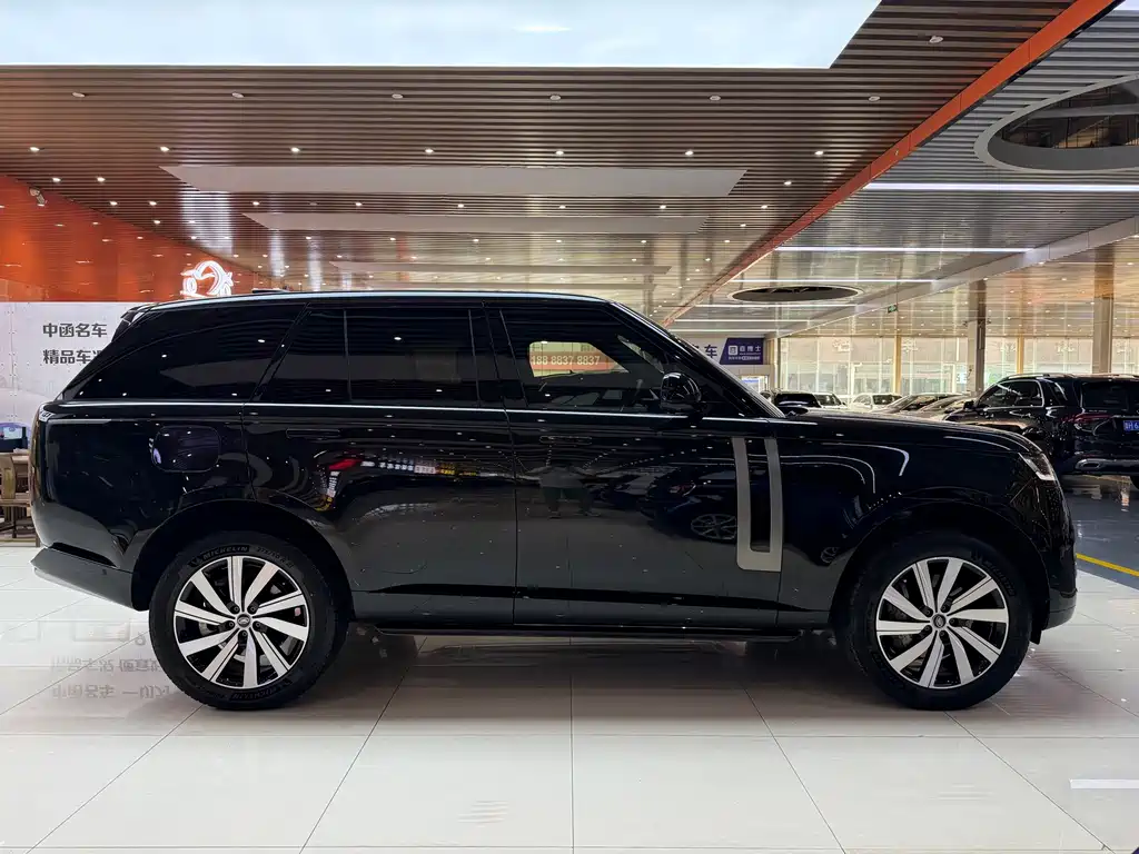 Land Rover Range Rover 2025 — фото 12
