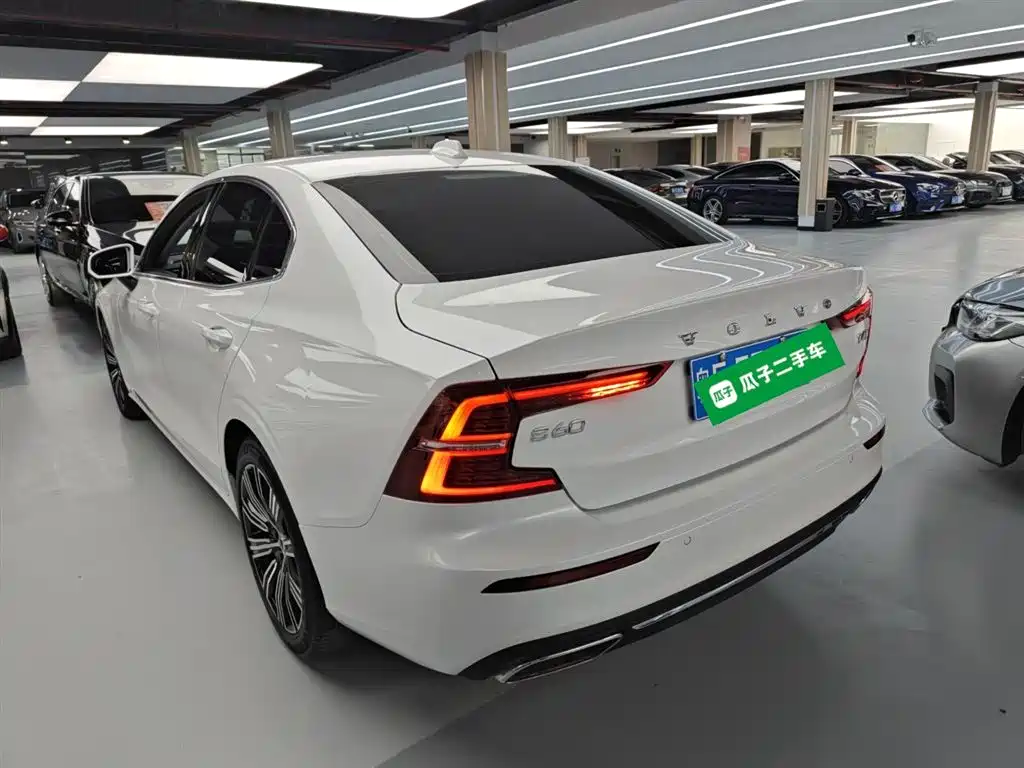 Volvo S60 2020 — фото 5