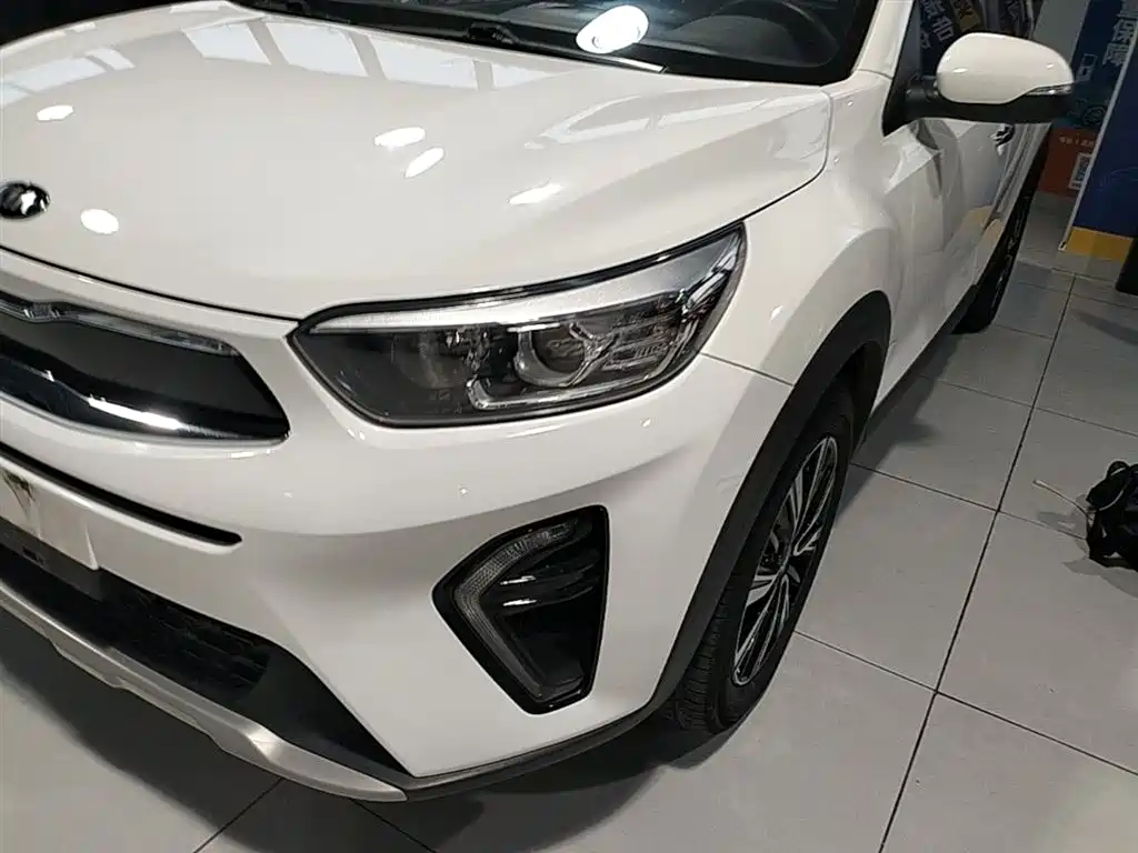 Kia KX1 2020 — фото 24
