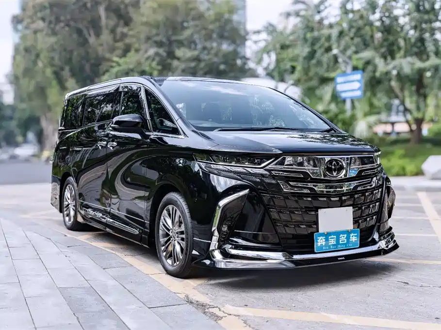 Toyota Alphard 2025 — фото 3