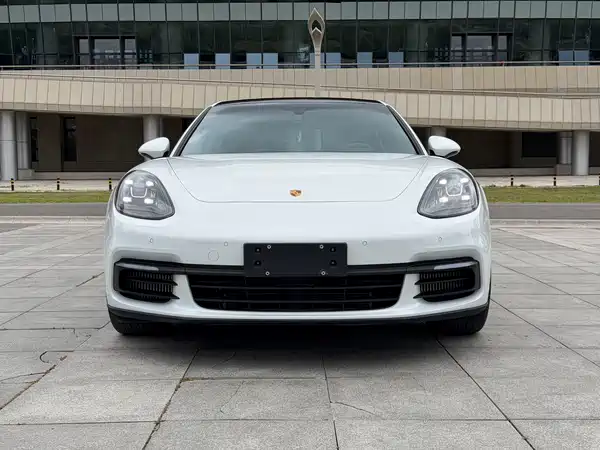 Porsche Panamera 2020