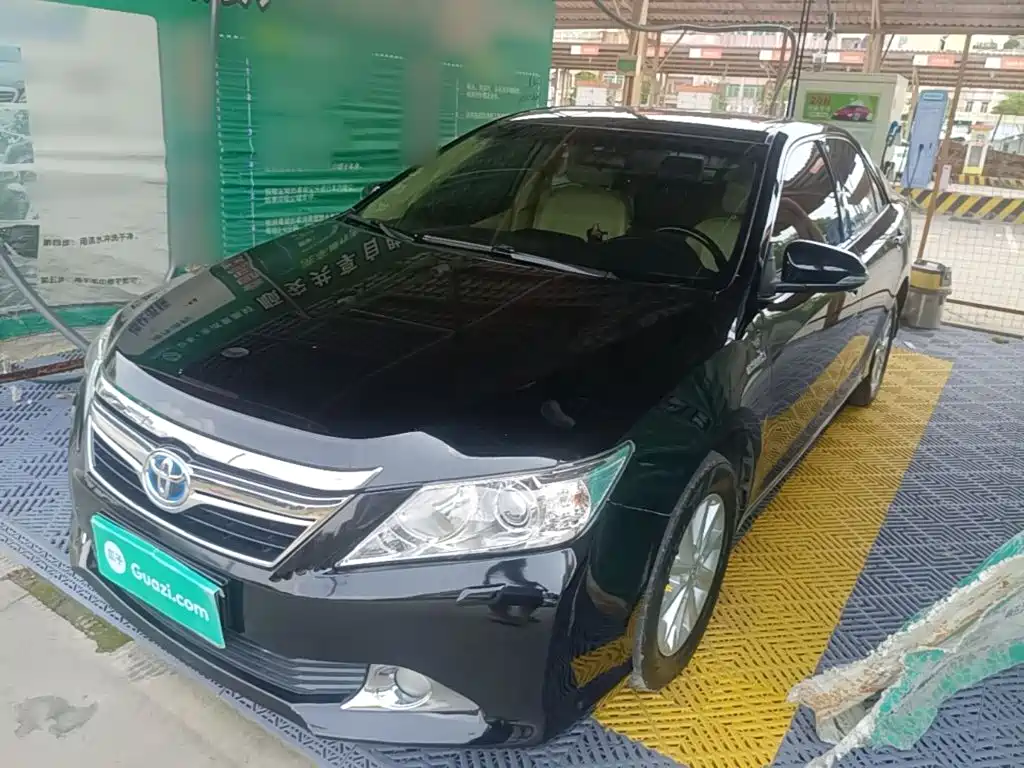Toyota Camry 2015 — фото 2