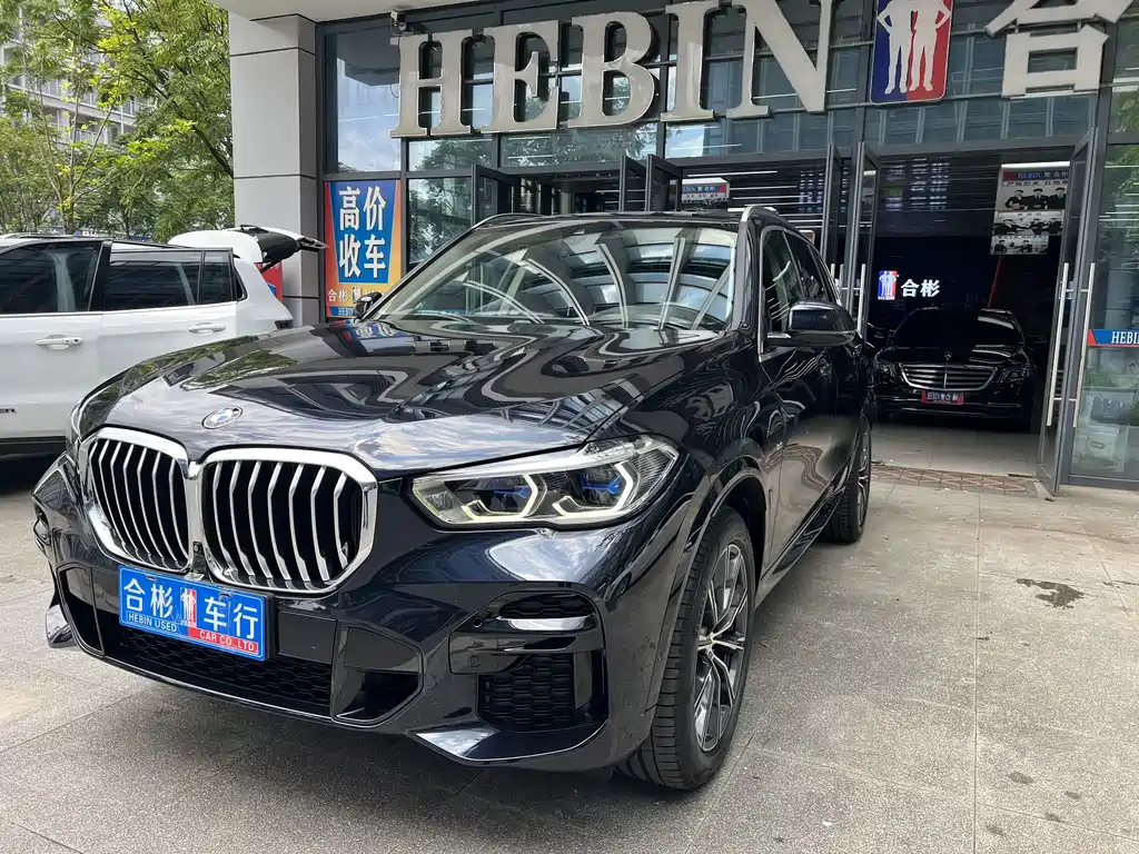 BMW X5 2022 — фото 1