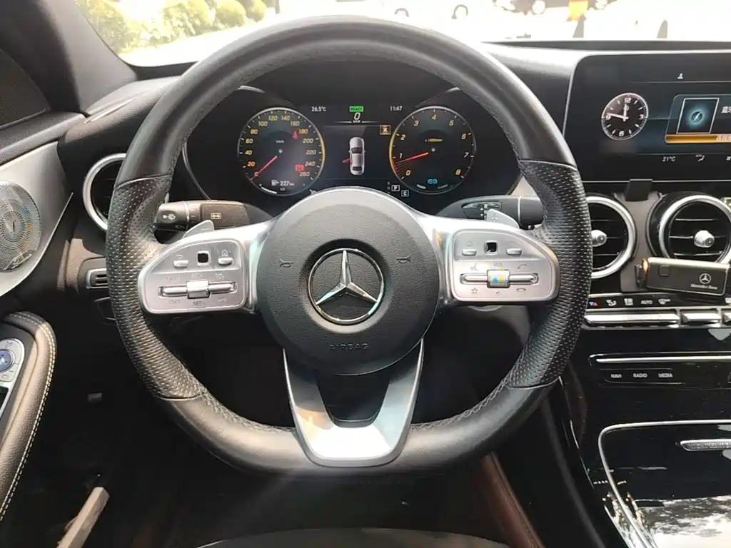 Mercedes-Benz C-Class 2021