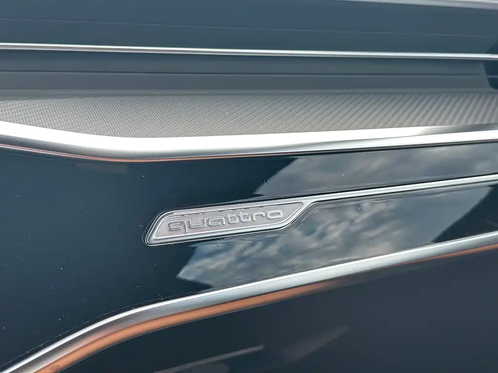 Audi A7L 2022 — фото 12
