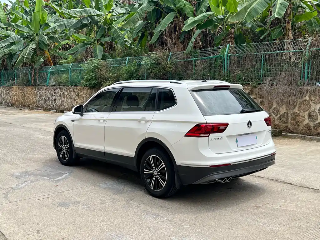 Volkswagen Tiguan L 2019 — фото 7