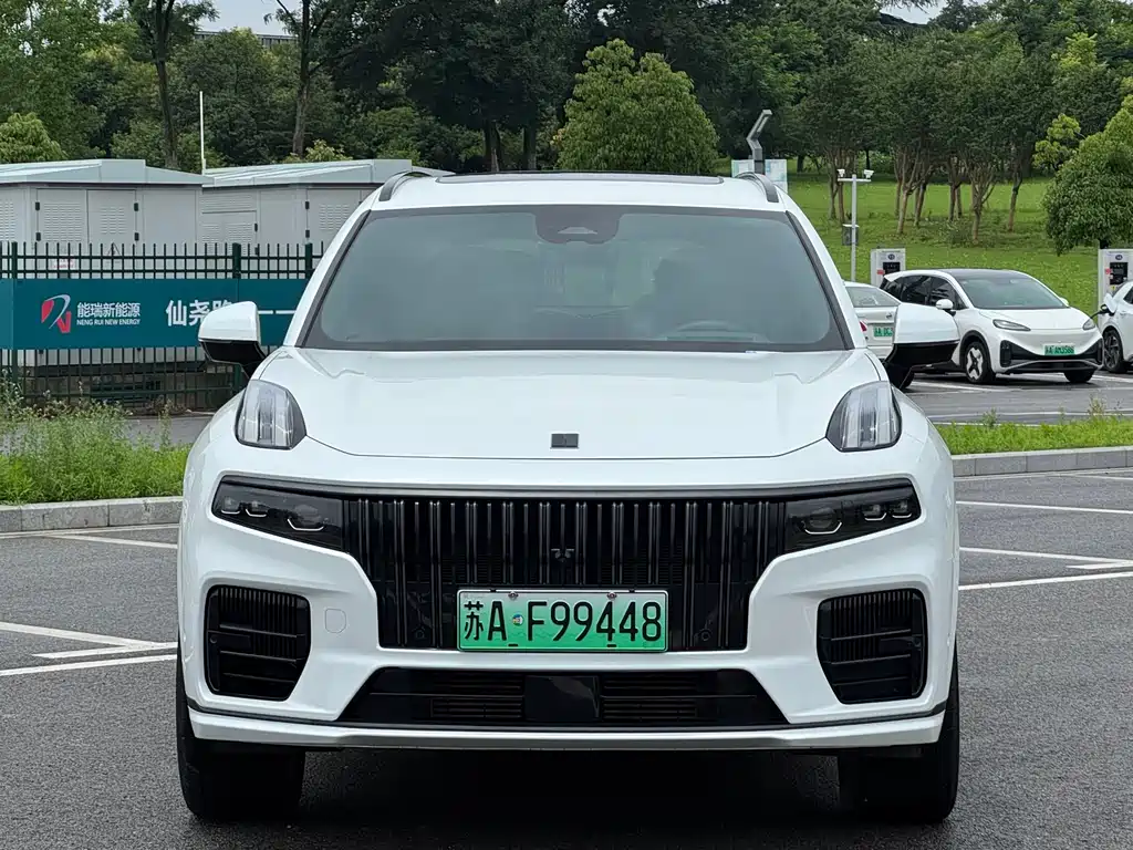 Lynk & Co 09 EM-P 2022