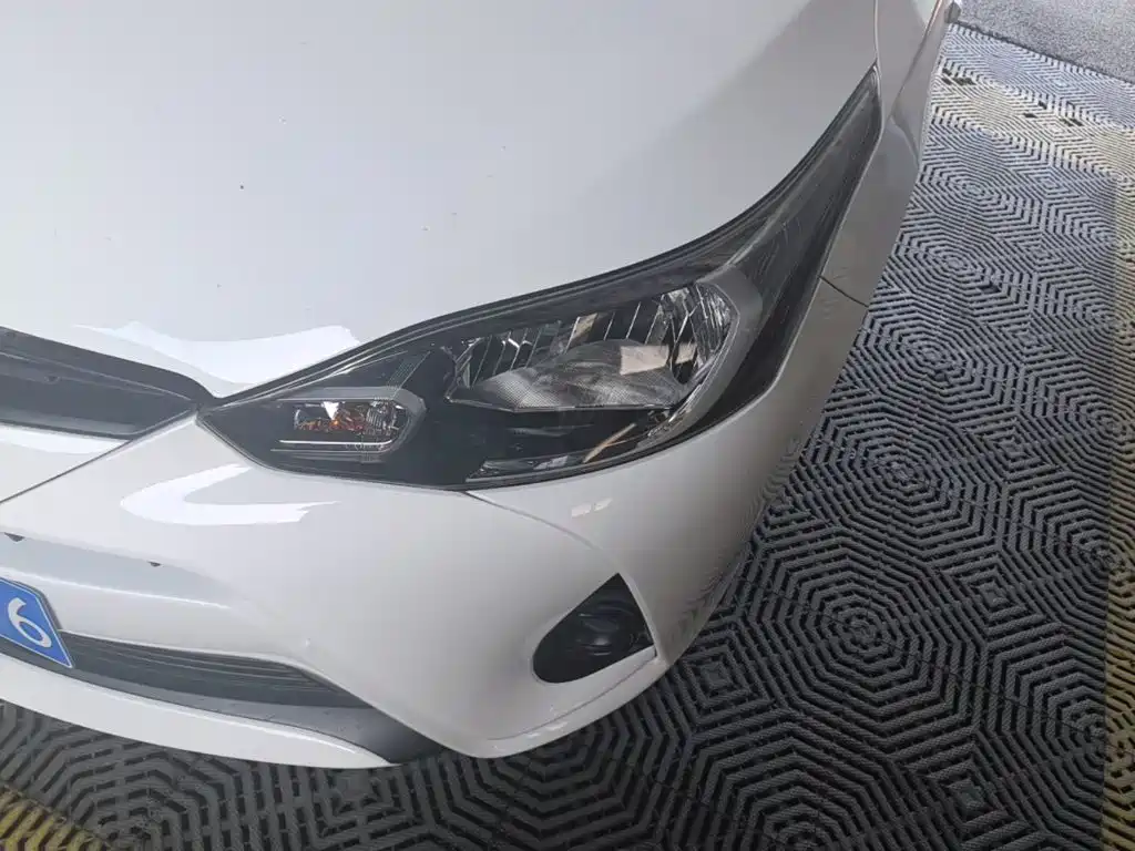 Toyota Yaris L 2020 — фото 24
