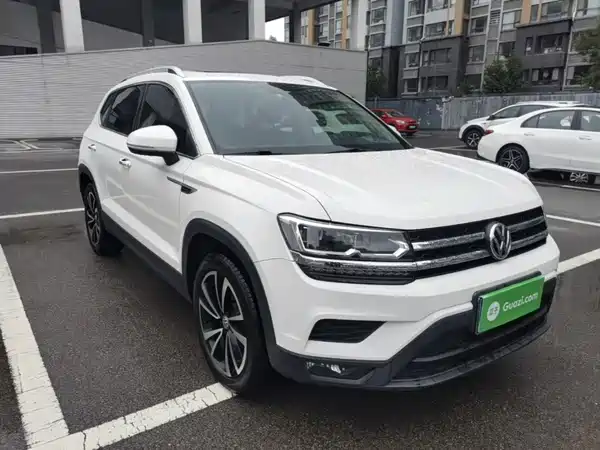 Volkswagen Tharu 2019