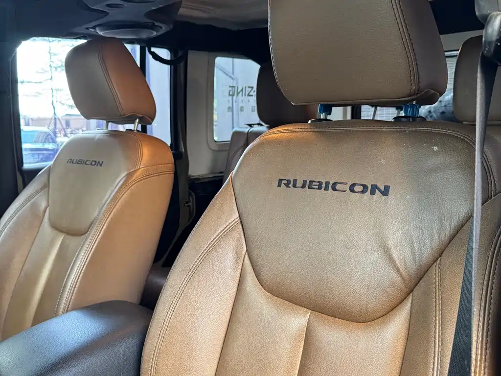 Jeep Wrangler 2014 — фото 14